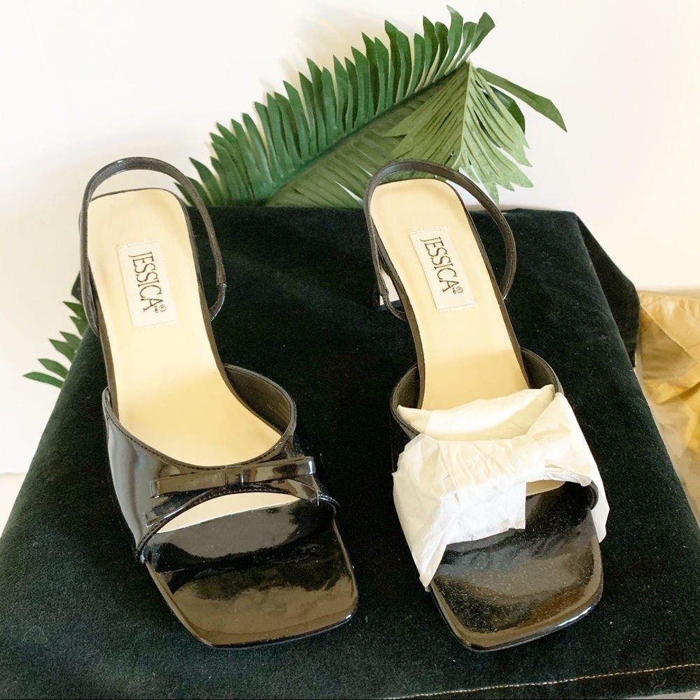 Jessica Black Summer Sandal! Size 8m 1 1/2” heel!